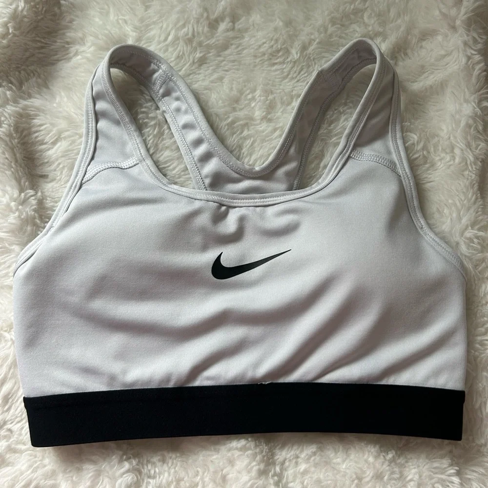 Nike Lot of 2 Sports Bras XS Windrunner Cross Back & Nike Pro Swoosh Padded
